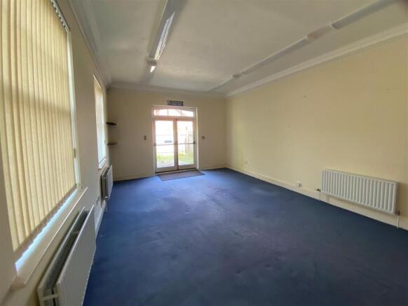 Badger House internal 4 (1).jpg