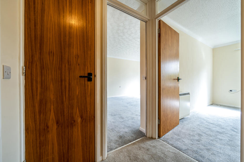 Apartment in Thatcham, West Berkshire - More