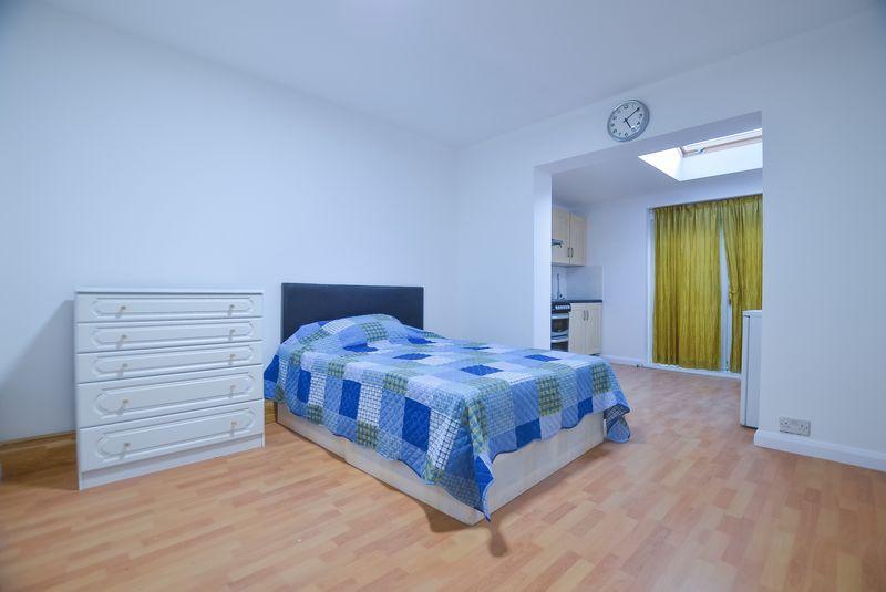 Main image of property: Malam Gardens, London, E14