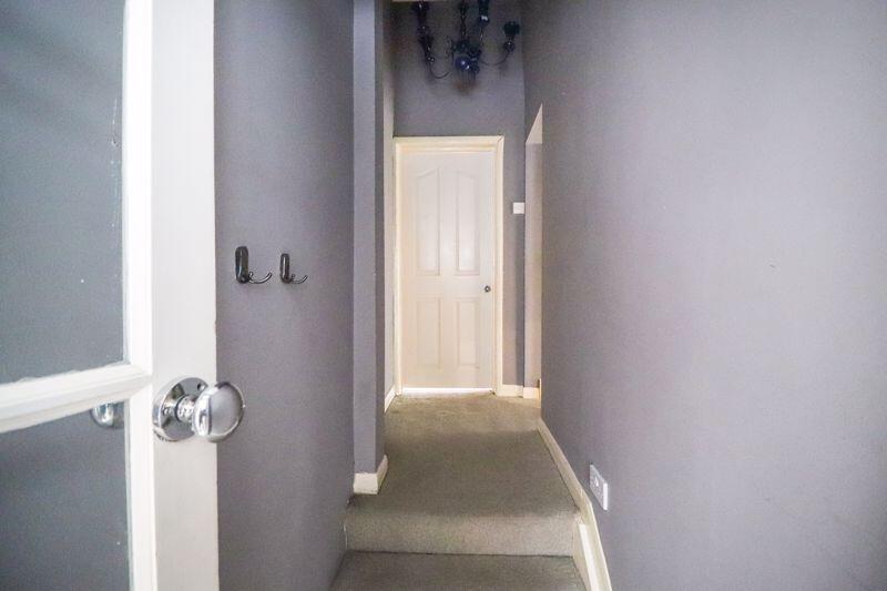 Apartment in Southend-on-Sea - View 5