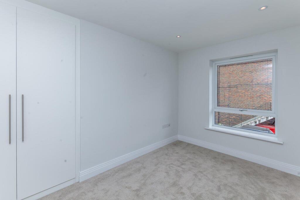 Apartment in Latimer, Little Chalfont - View 5