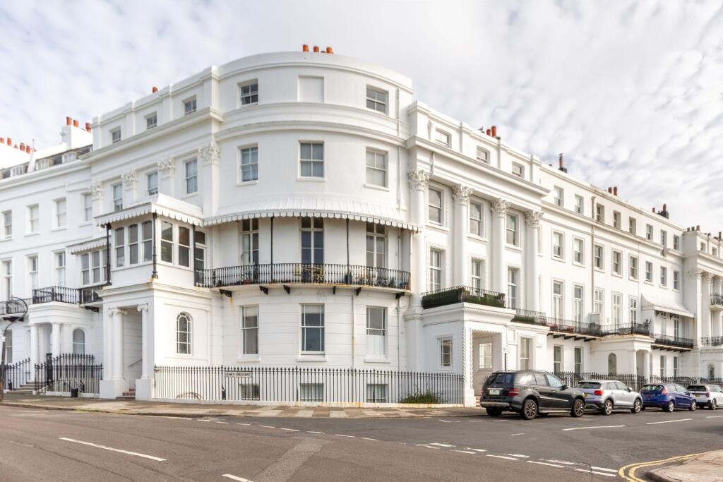 Apartment in Brighton - View 5