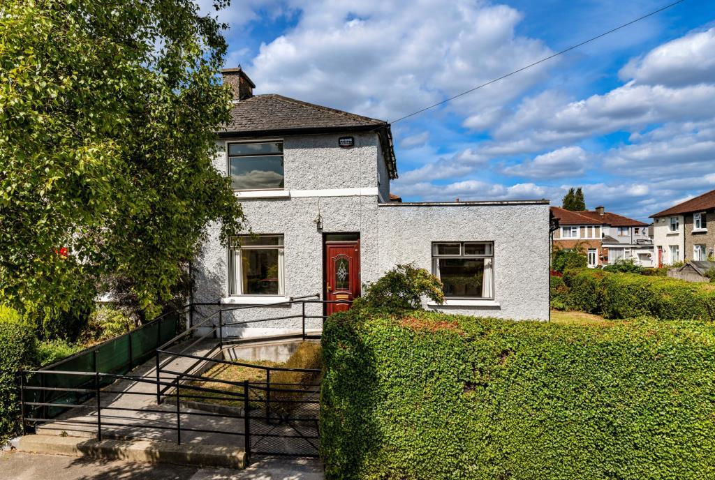 Main image of property: 16 O'Neachtain Road, Drumcondra, Dublin 9, D09A2T8