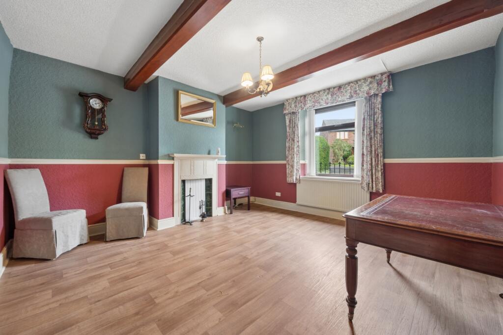 House in South Ribble, Nab's Head, Samlesbury - More