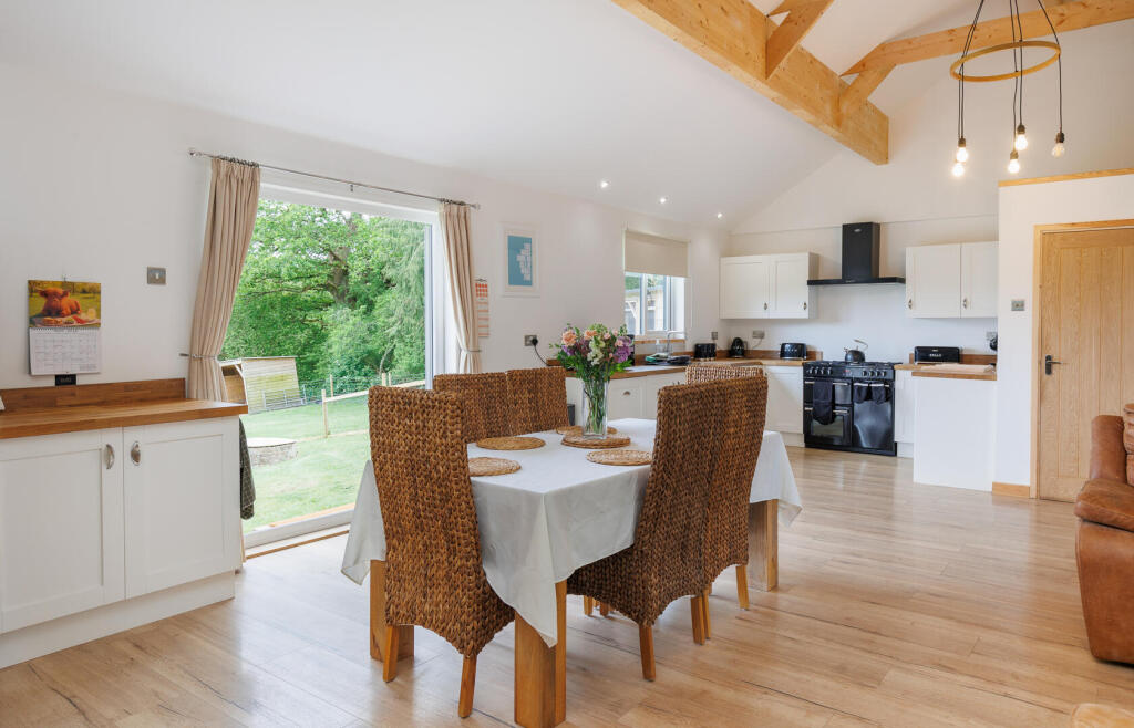 House in Arreton, Downend - More
