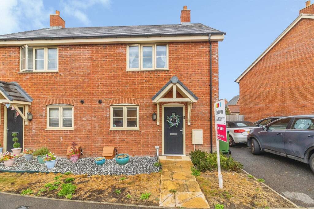 Main image of property: Chapel Drive, Aston Clinton, AYLESBURY