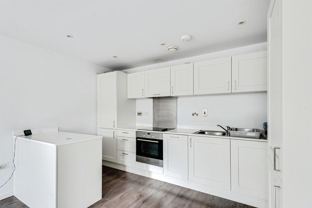 Apartment in South Oxfordshire, Thame - View 3