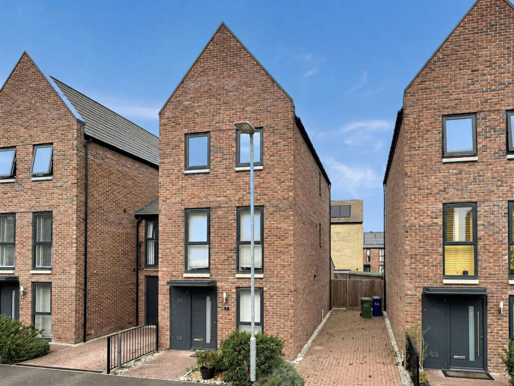 Main image of property: Beagle Road, Cambridge, CB3