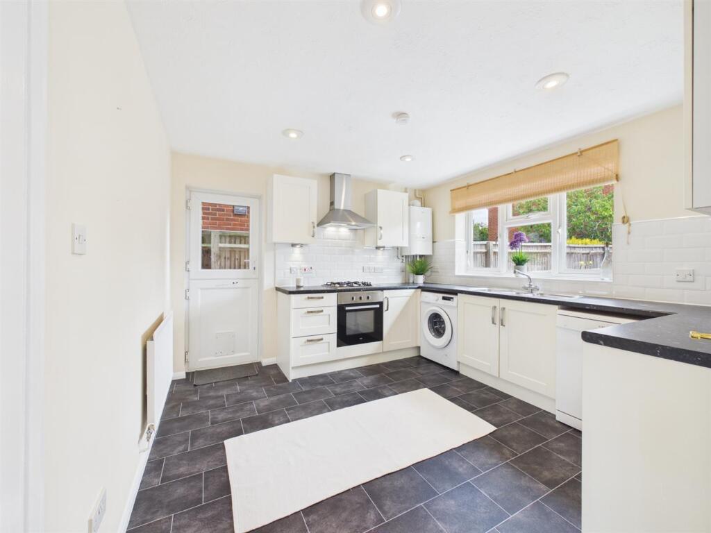 House in Hemel Hempstead, Watermead - View 5