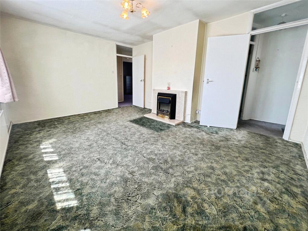 Apartment in Aldershot, East End, North Town - View 4