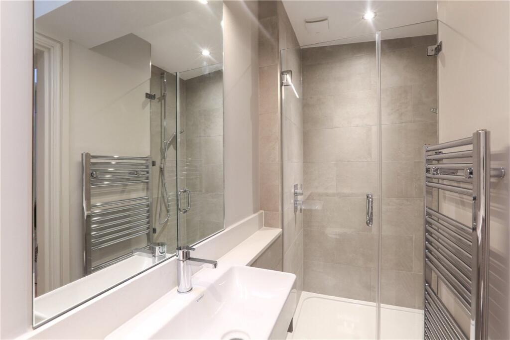 Apartment in London - View 4
