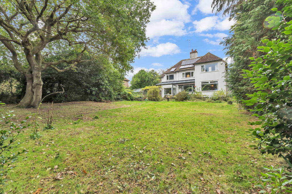 Clayton Avenue, Hassocks, BN6 8HD photo 2
