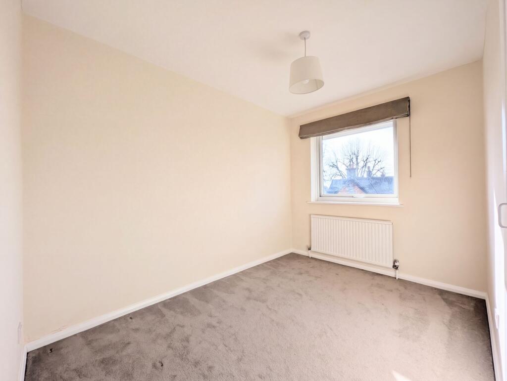 Apartment in Redhill - View 5