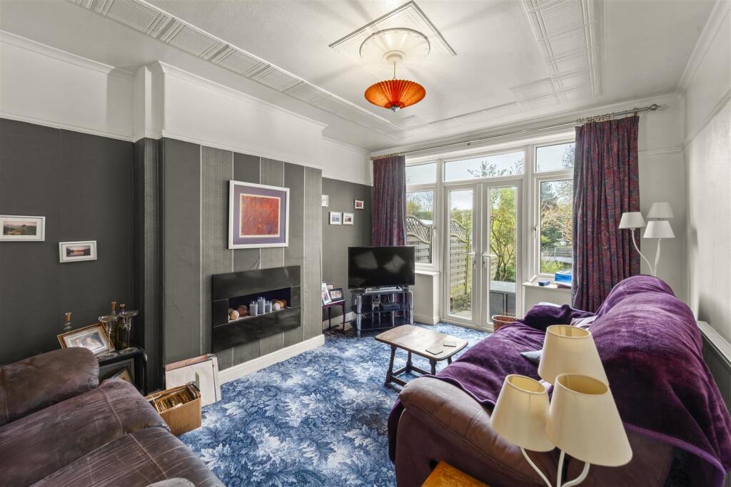 Grosvenor Road, Sale photo 4
