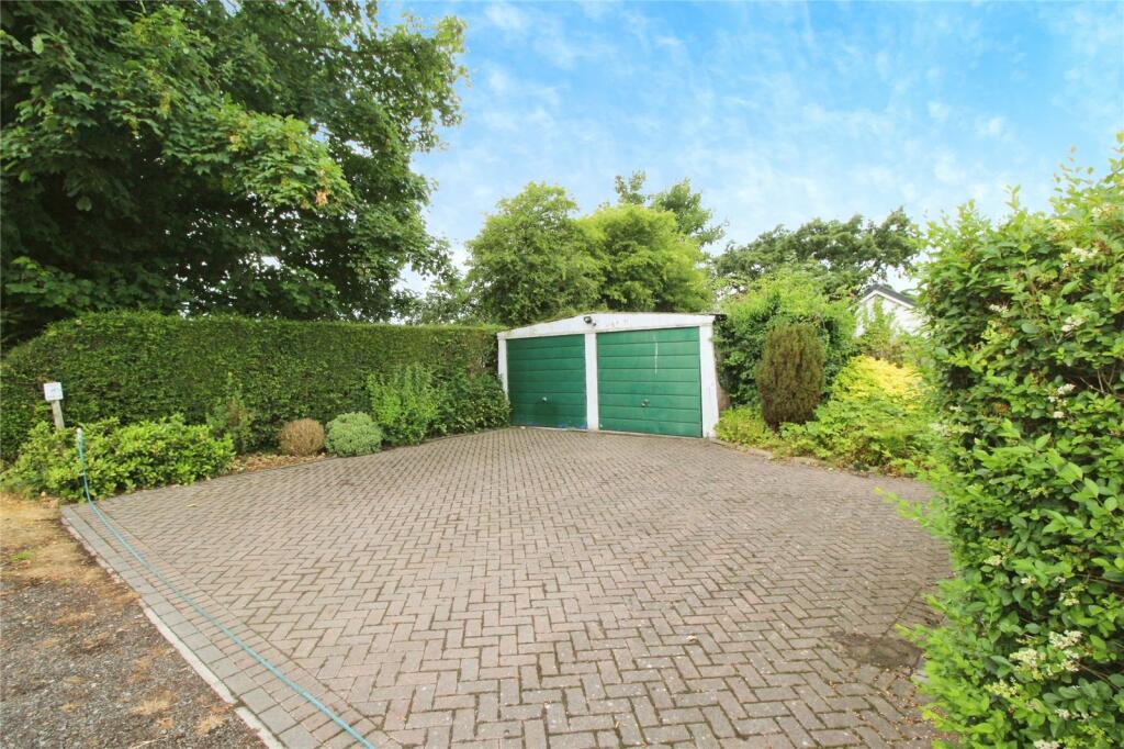 House in Dover, Sholden - More