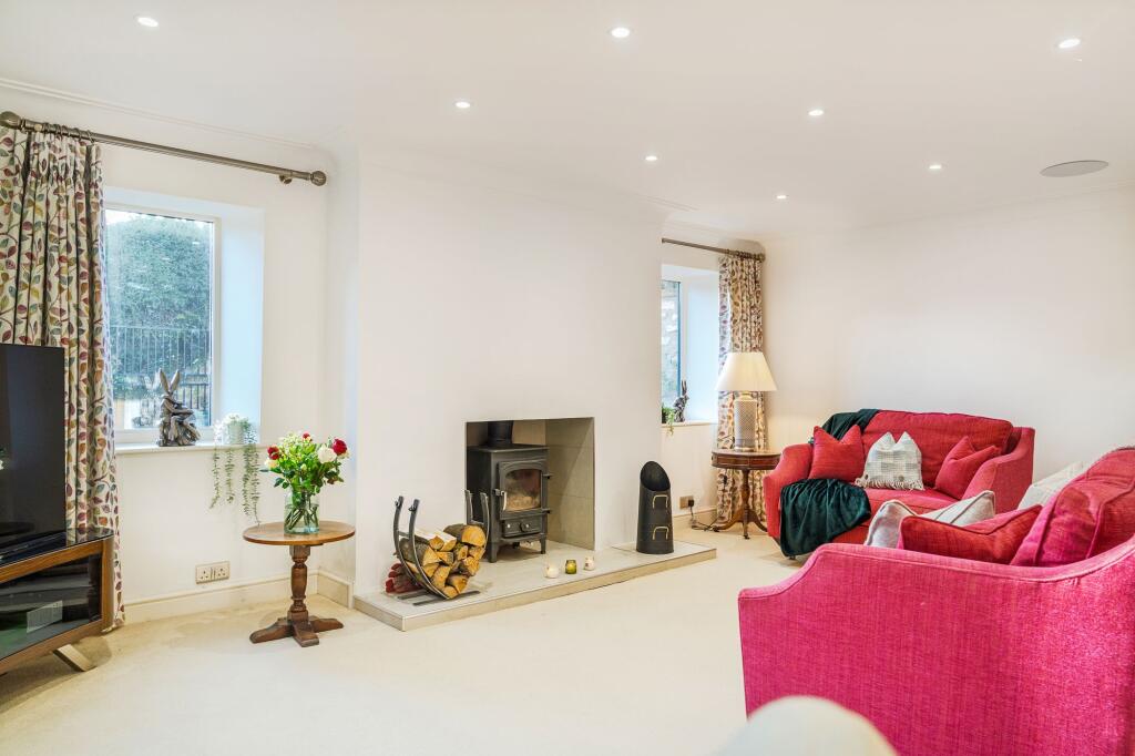 Discover your own country retreat at Pear Tree House photo 5