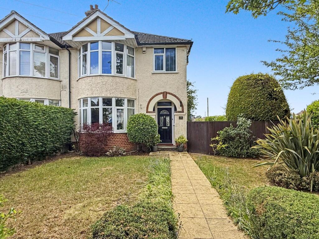 Main image of property: Colchester Road, Ipswich, IP4