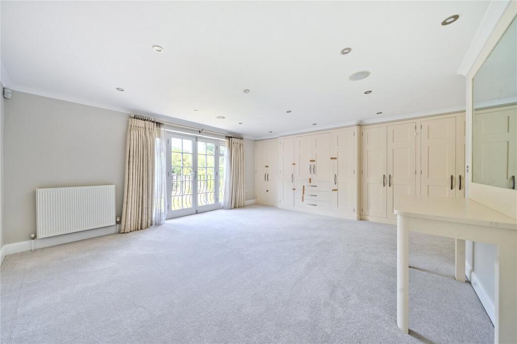 House in Sevenoaks - More