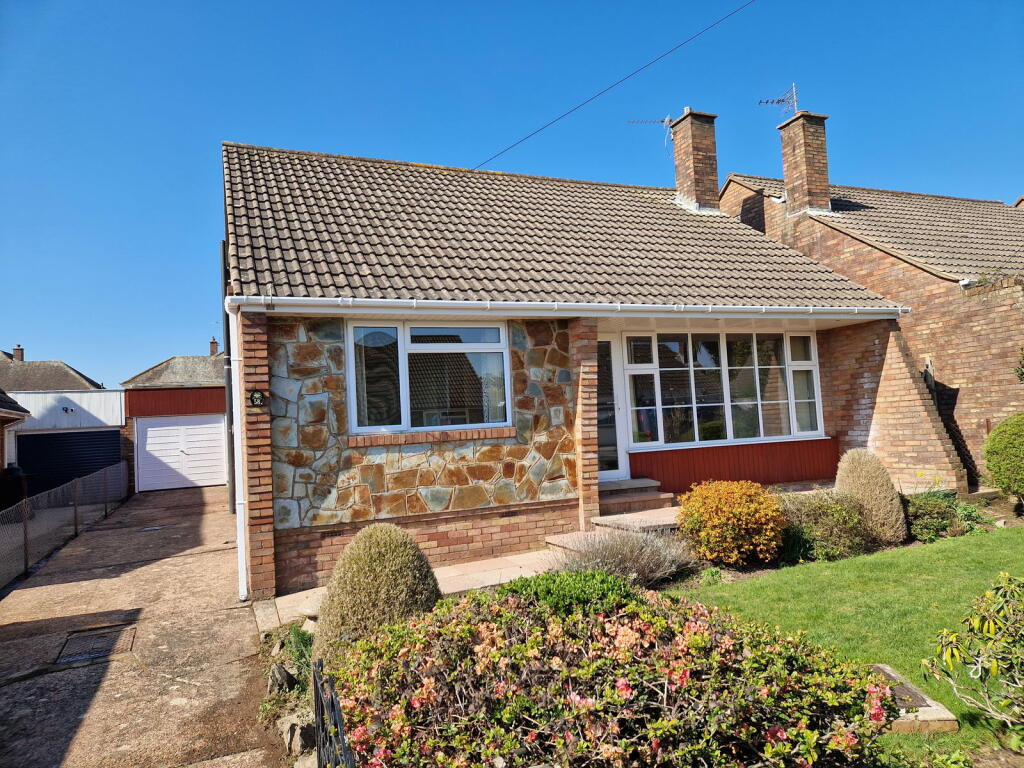 3-bed detached on Bapton Close, Exmouth, EX8 3LQ, £350,000