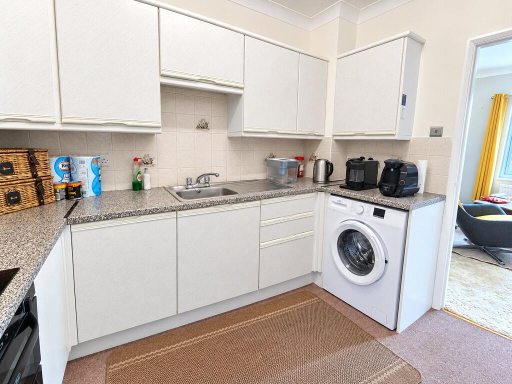 Apartment in Brighton - More