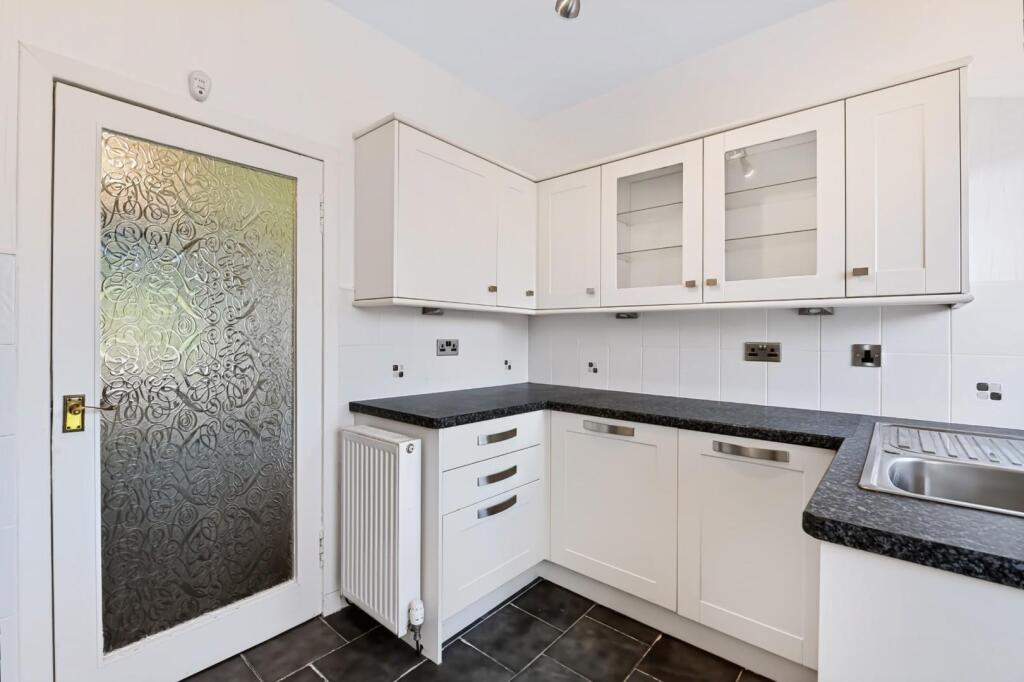 Apartment in Cardenden, Dundonald, Fife - More