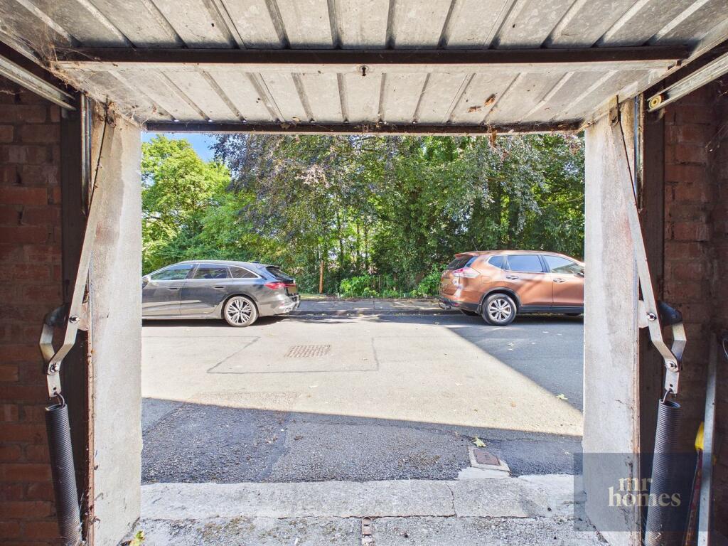 Quarry Crescent, Fairwater, Cardiff, CF5 - View 4