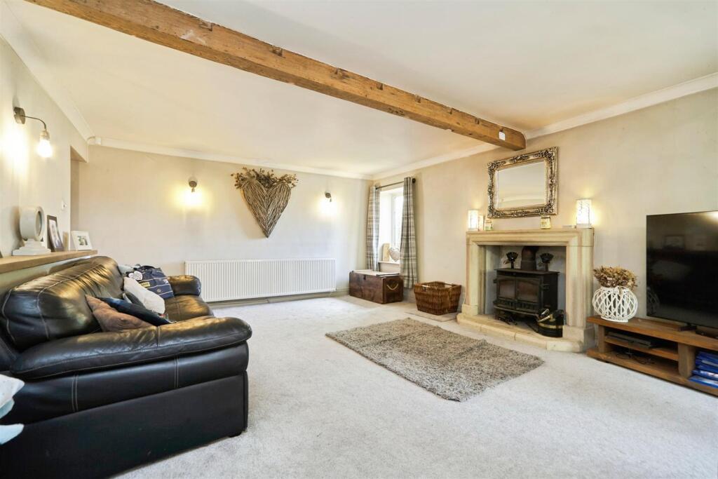 House in Bradford, Keighley - View 3