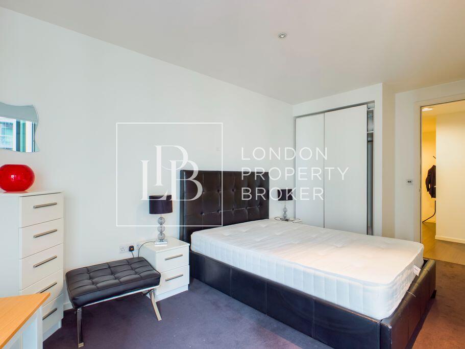 Apartment in London - View 5