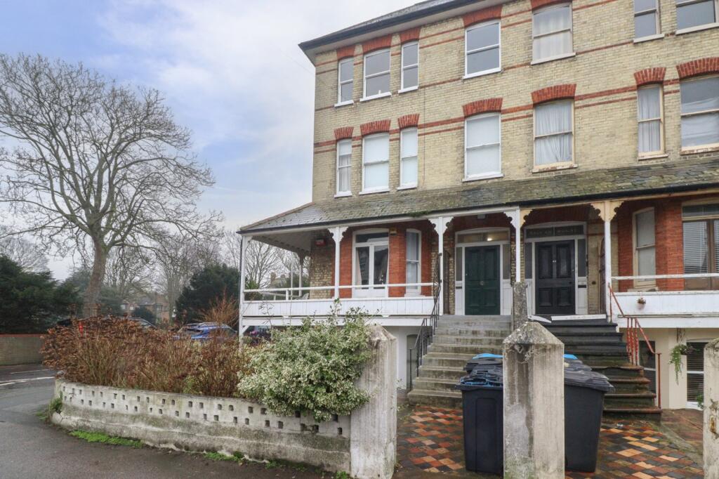 Main image of property: Westgate Bay Avenue, Westgate-on-Sea, Kent, CT8