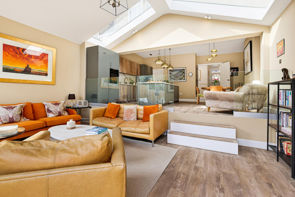 House in London - More