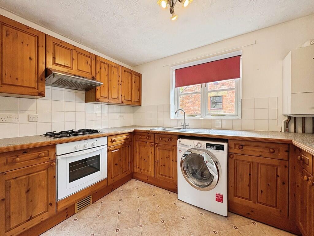 Hendford, Yeovil photo 4