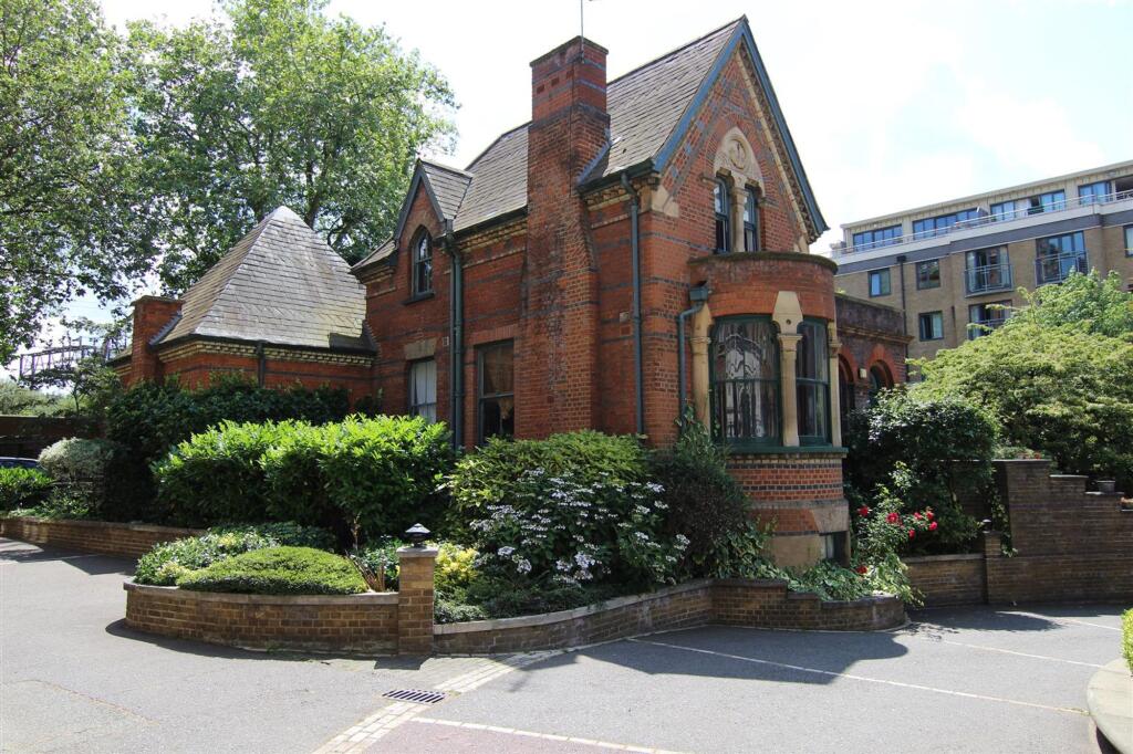 Main image of property: Moreland Cottages, Bow Quarter, London, E3