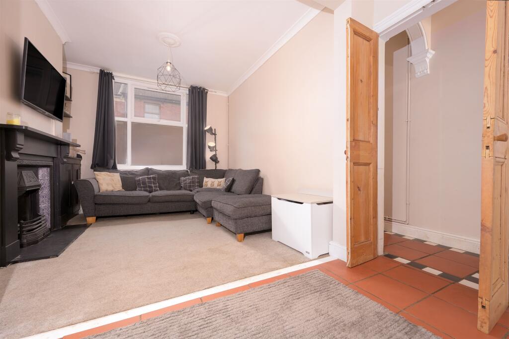 House in Kettering, North Northamptonshire - View 5