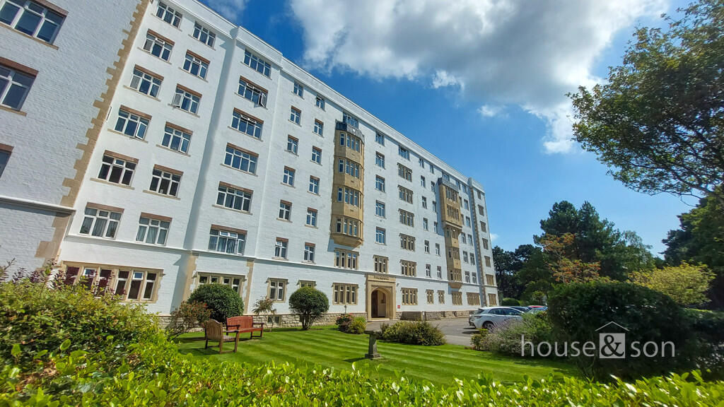 2-bed flat on Pine Grange, Bath Road, Bournemouth, BH1, £200,000
