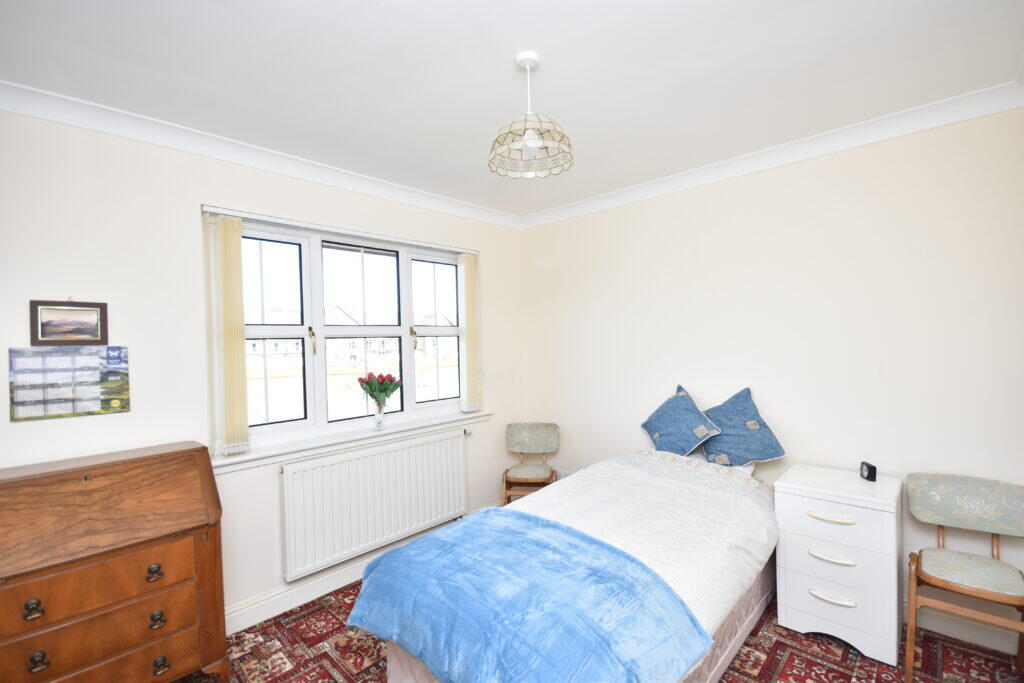 House in Motherwell, South Lanarkshire - More