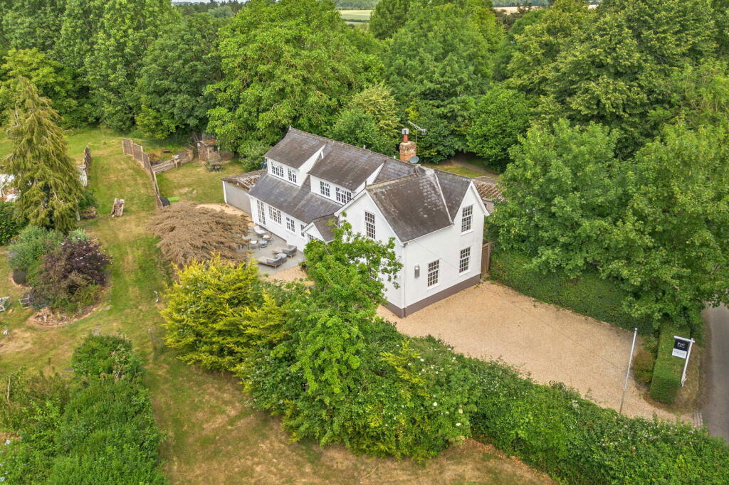 4-bed detached on Milk Farm, Anstey, Buntingford, SG9, £1,000,000