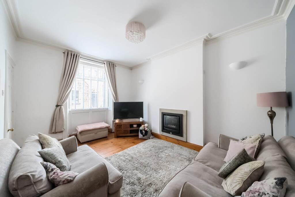 Woodland View, Calverley, Pudsey, West Yorkshire, LS28 photo 2