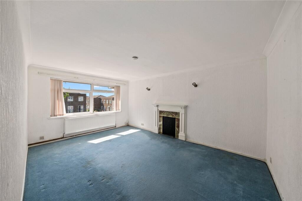 Apartment in Sutton - View 5
