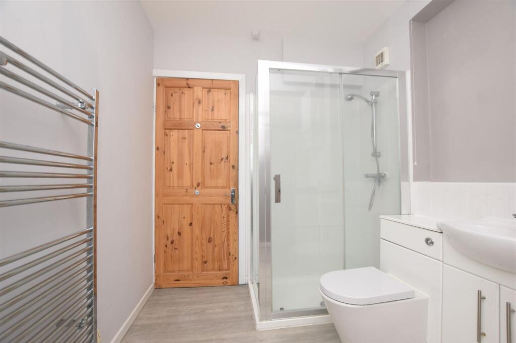 5 bedroom house for rent