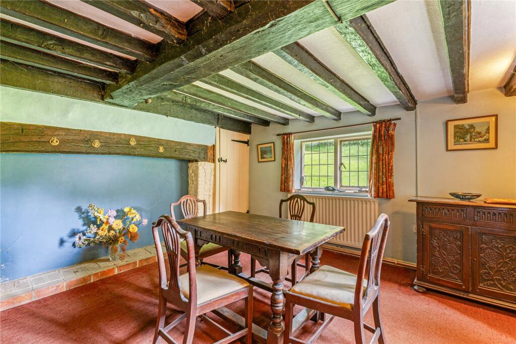 Henley, Haslemere, West Sussex, GU27 photo 4