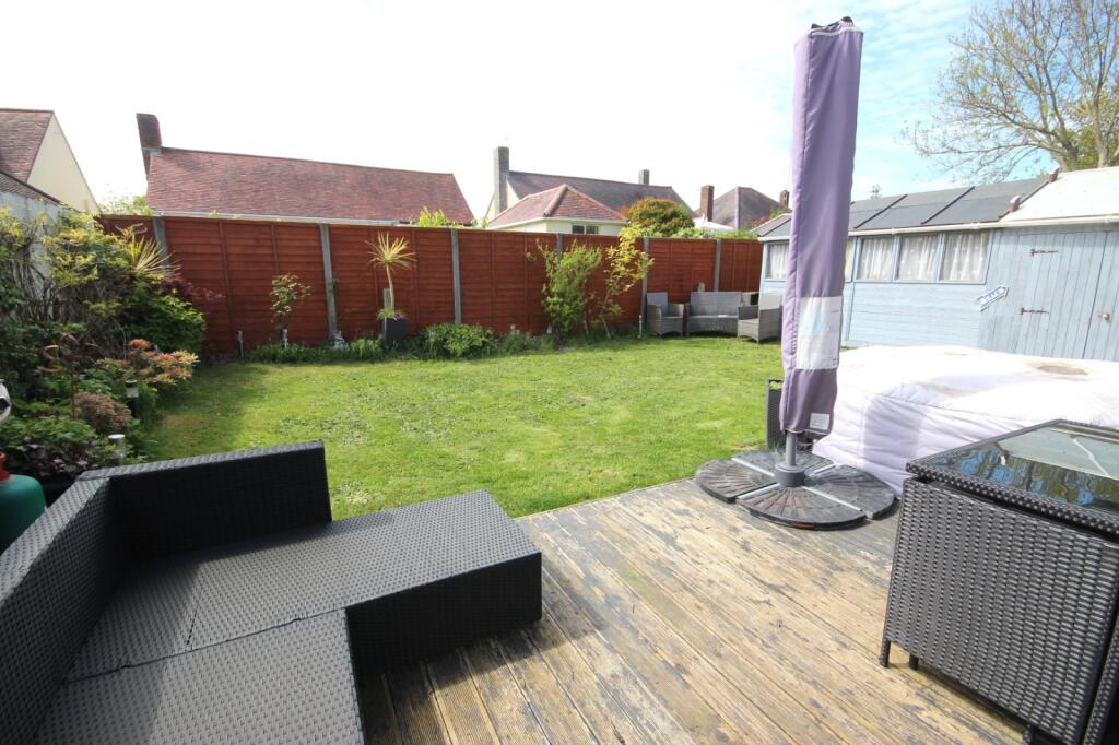 House in Dorset, Bournemouth, Christchurch and Poole - View 4
