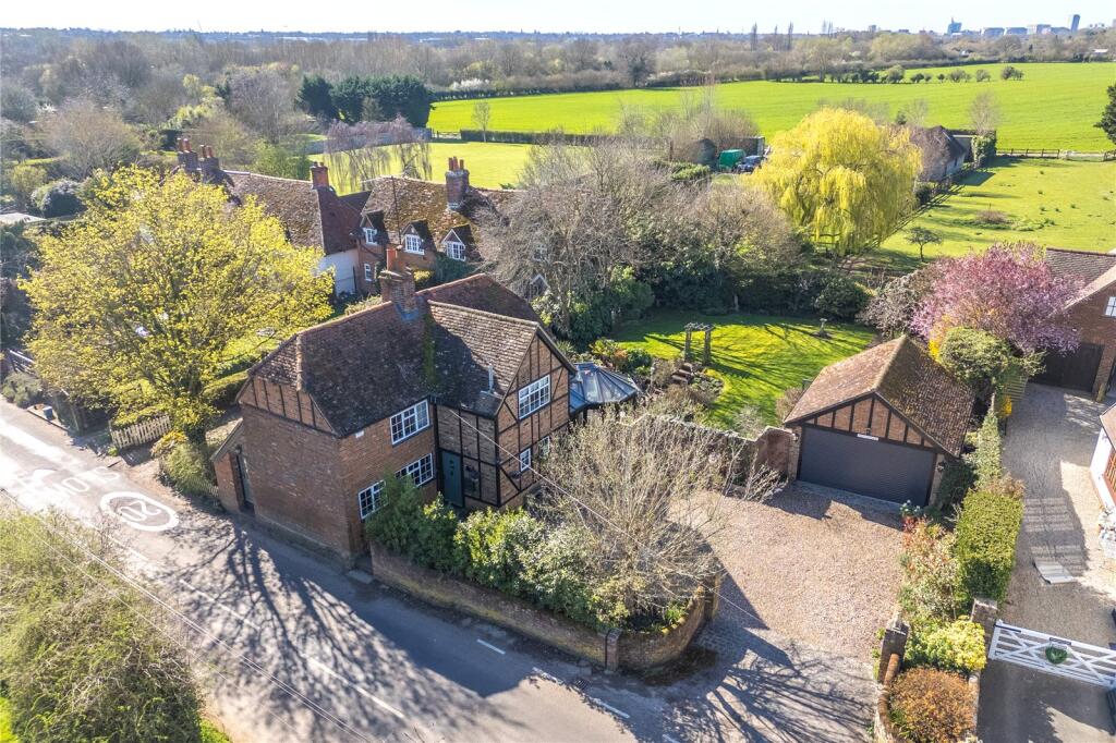 Main image of property: Playhatch, Reading, Oxfordshire, RG4