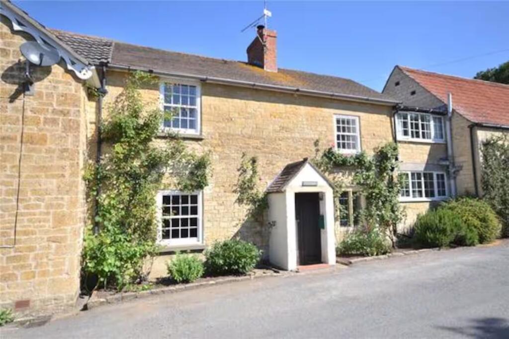 Main image of property: Old School