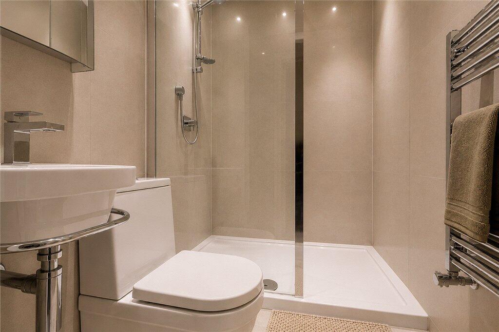 Apartment in London, Royal Borough of Kensington and Chelsea - More
