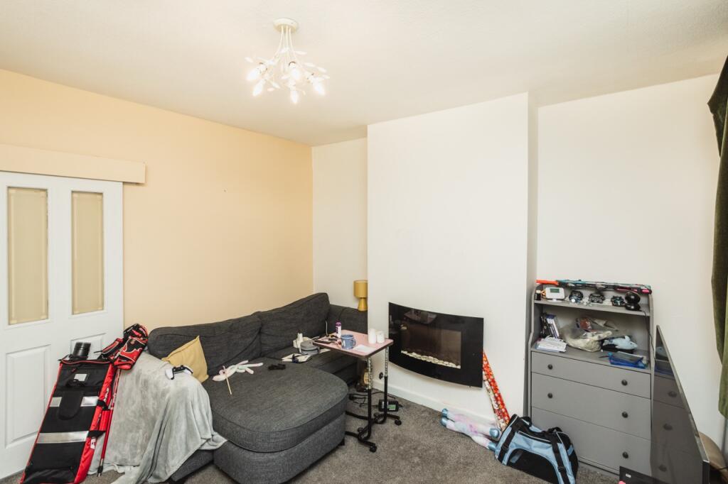 House in Barnsley, South Yorkshire - View 3