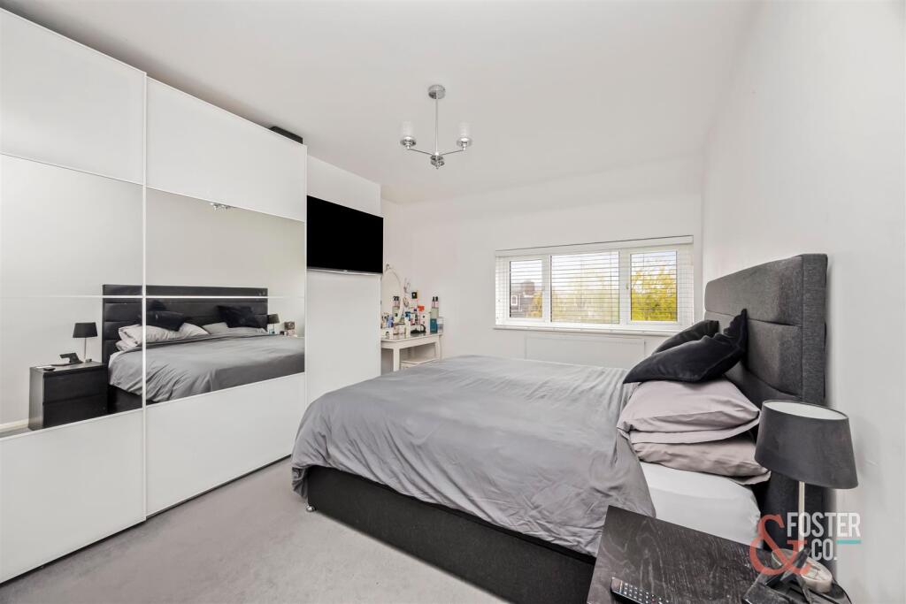 House in Brighton, Coldean - More