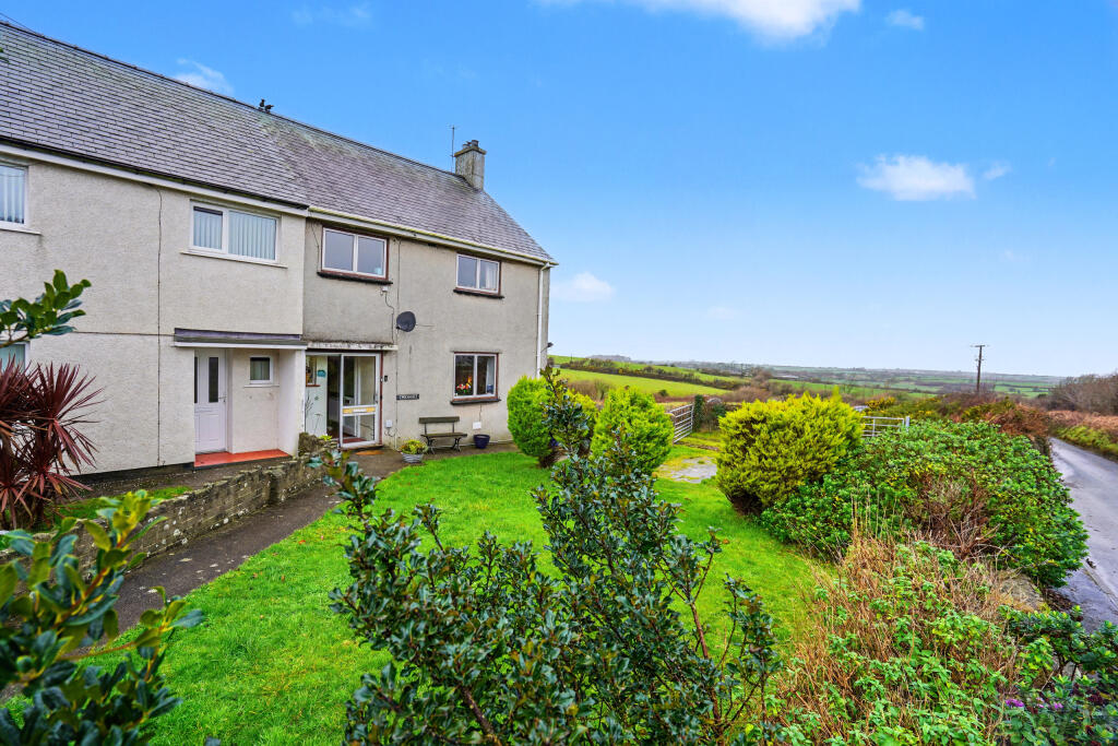 Main image of property: Mor Awelon - 10 Cae'r Llwyn, Dinas