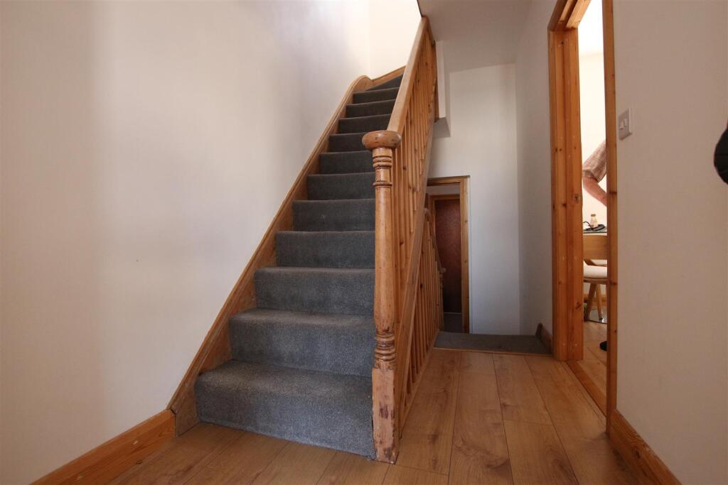 Apartment in Northampton, Phippsville - View 3