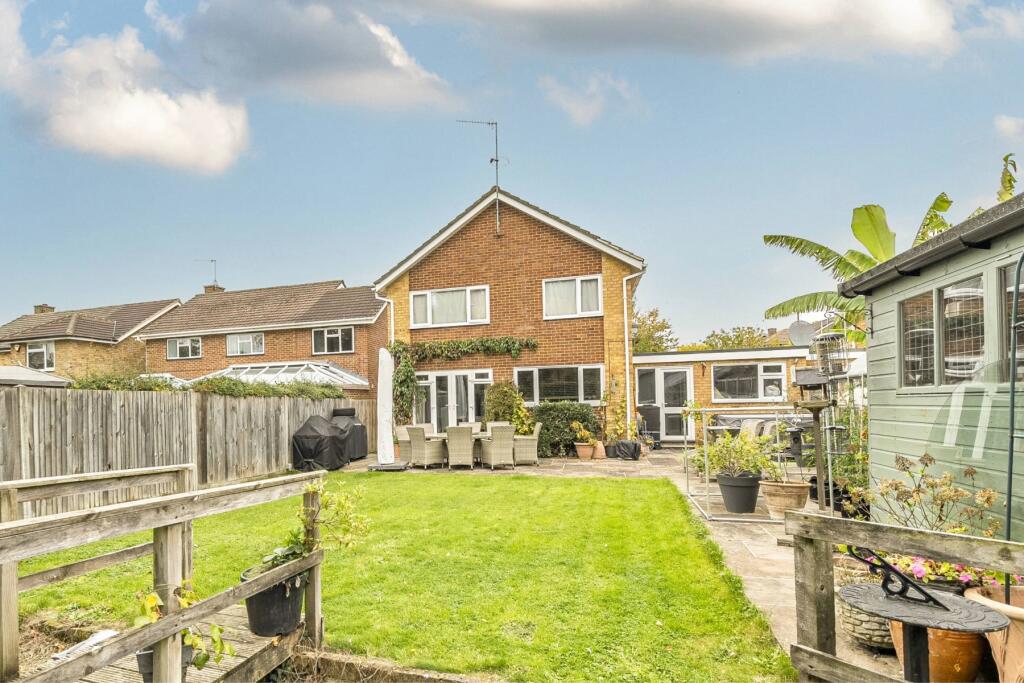 Main image of property: Great Oaks Park, Guildford, Surrey, GU4