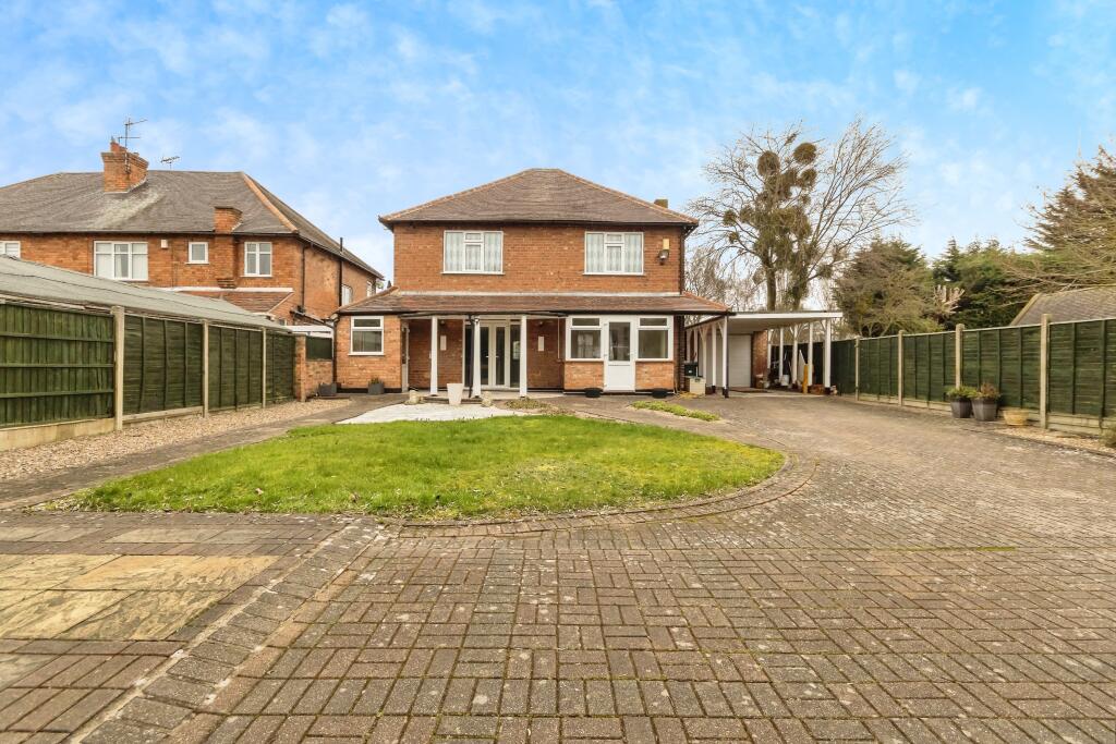 4-bed detached on Radcliffe Road, Nottingham, NG2, £530,000